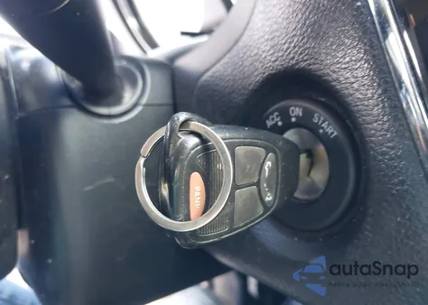 2013 Chrysler 200 Touring из США, поврежденный, VIN 1C3CCBBB6DN765564